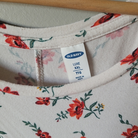 Old navy pink floral tank - Picture 5 of 7